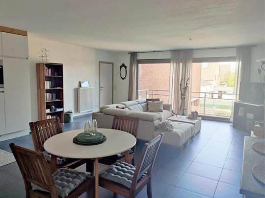 Appartement te huur - Photo 1