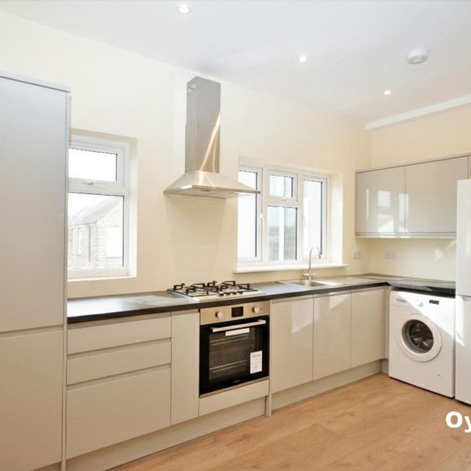 3 bedroom flat to rent - Photo 1