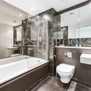 Landmark East Tower, 24 Marsh Wall, E14 9BT - Photo 2