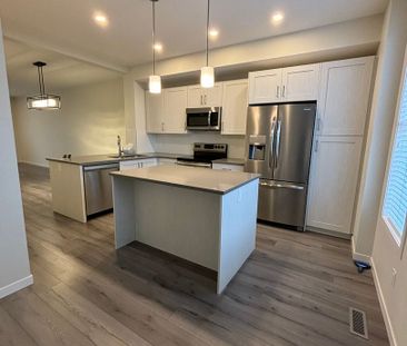 Charming 2-Bedroom Home in Airdrie – Convenient &amp; Cozy! - Photo 6