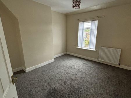 2 bed terraced house to rent in DH7 - Photo 3