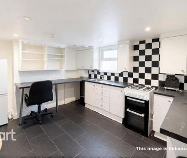 1 bedroom in a house share to rent - Photo 6