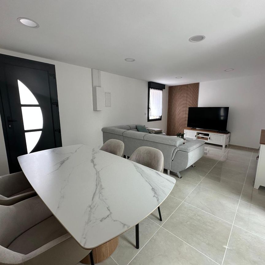 Location Maison 2 pièces 73m² CHERBOURG-EN-COTENTIN 50100 - Photo 1