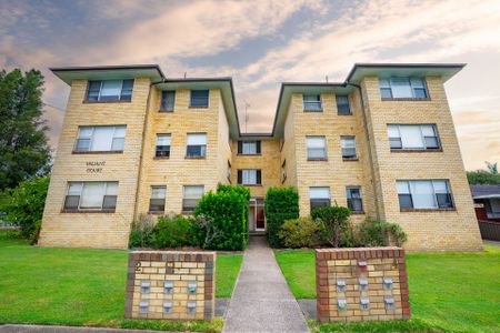 Cozy & Convenient - Photo 3