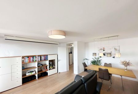 Modernisierte, vollmöblierte 3-Zimmer Wohnung mit großer West-Loggia - Foto 2