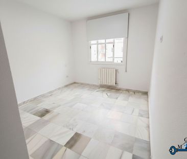 Piso de alquiler en Centro - Photo 5