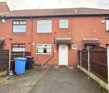 3 Bed Terraced House, Summerseat Close, M5 - Photo 1