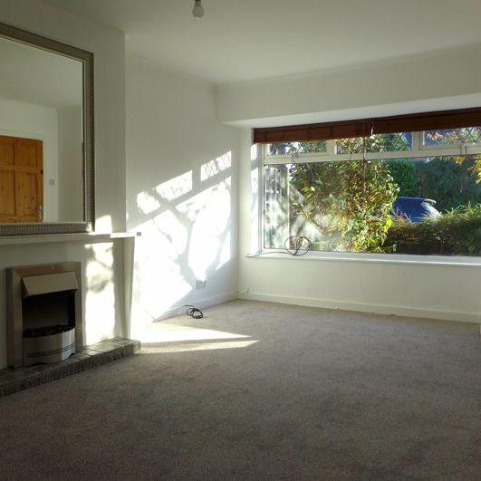 3 bedroom semi-detached bungalow to rent - Photo 1