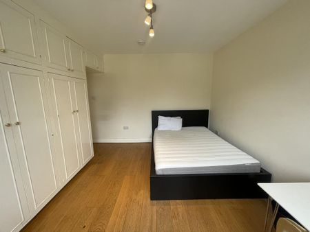 1 bedroom in a house share to rent - Photo 4