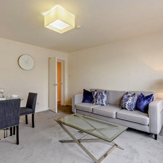 Fulham Road, South Kensington, London, SW3 - Photo 1