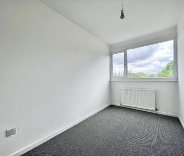 3 bedroom end of terrace house to rent - Photo 5