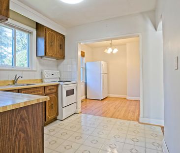 For Lease - 11 Pine Avenue, Mississauga, Ontario - Photo 3