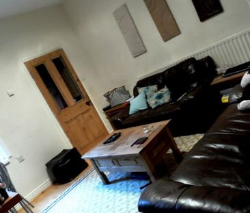 18a Station St - Short contract & Repaint and re carpet throughoutL... - Photo 1