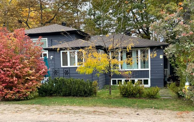 For Lease - 184 Dunkerron Avenue, Wasaga Beach, Ontario - Photo 1