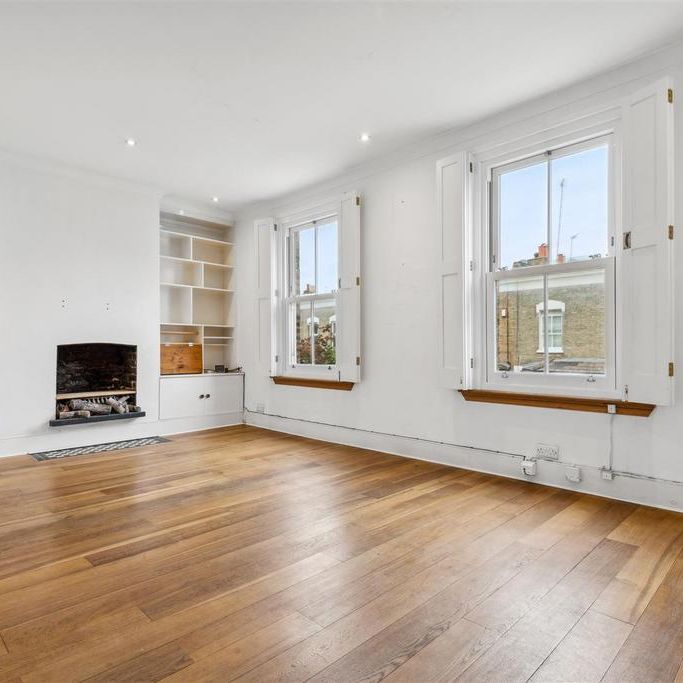 3 bedroom flat to rent - Photo 1