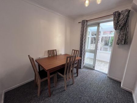 3 bedroom semi-detached house to rent - Photo 3