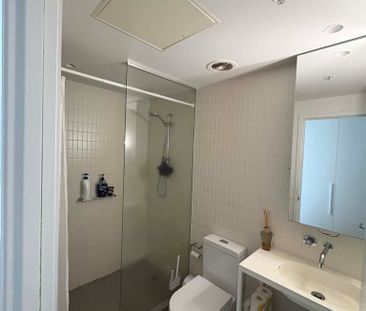 South Melbourne - Photo 6