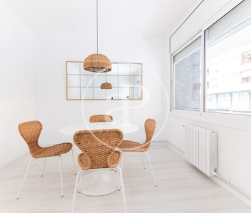 Flat for rent on Còrsega Street with Entença - Photo 3