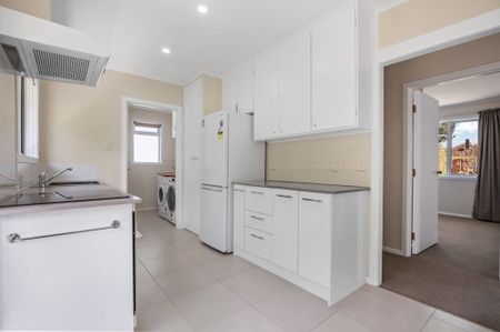 Tidy Family Home - Photo 4