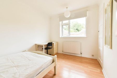 5 bedroom terraced house to rent - Photo 4