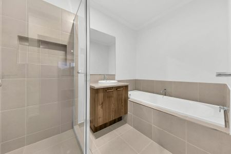 "A contemporary new build in a prime Wyndham Vale location." - Photo 5