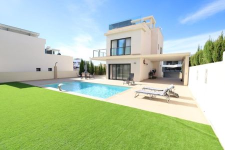 Exquisita Villa de Lujo en Orihuela Costa - Campoamor - Photo 3
