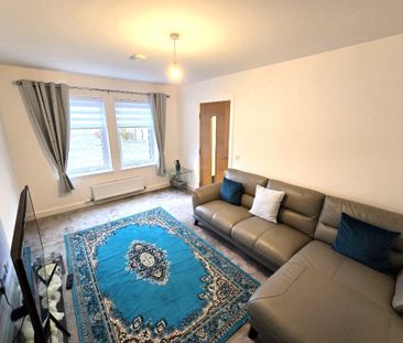 3 bedroom semi-detached house to rent - Photo 6