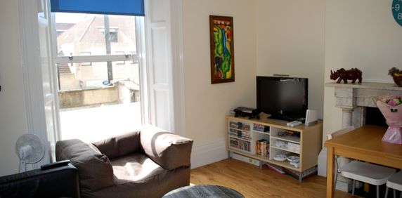 Student Properties to Let - Photo 2