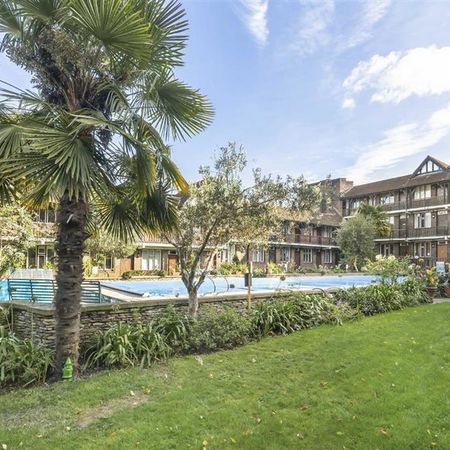 Studio to rent - Photo 4