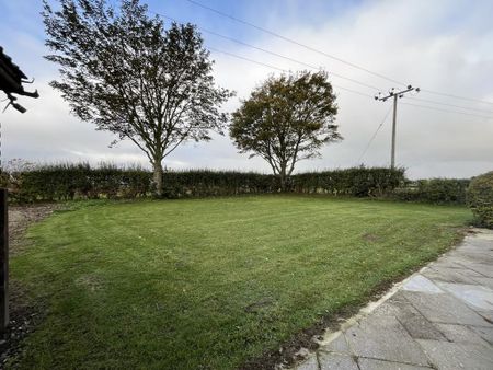 5 bedroom detached house to rent - Photo 5