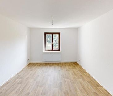 Am Stadtrand gelegene 2-Raum-Altbauwohnung - Foto 3