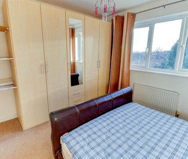 2 BED Flat To rent - Photo 5