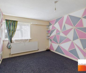 3 bedroom detached house to rent - Photo 3