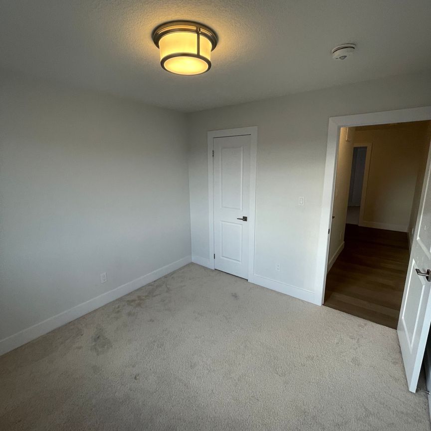 For Lease - 167 Forest Creek Drive, Kitchener, Ontario - Photo 1