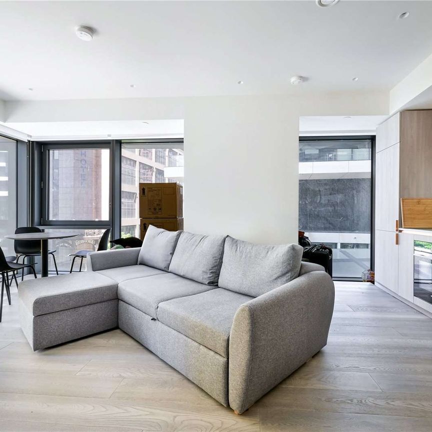 Marsh Wall, London, E22 2AB - Photo 1