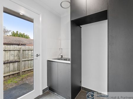 7 / 27 Cheviot Road, Keysborough - Photo 3