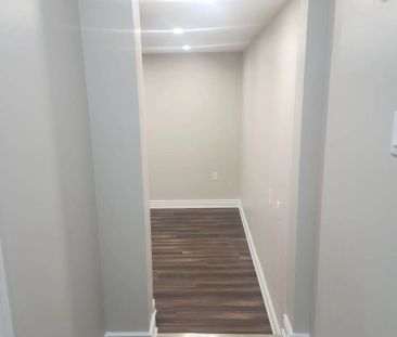 Condo Townhouse For Lease | W9030020 - Photo 3