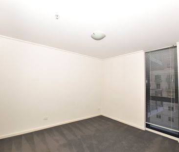 511/668 Bourke Street - Photo 5