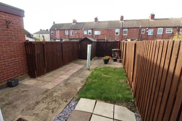 2 bedroom House To Let - Photo 1