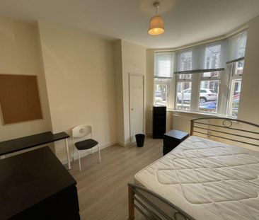 6 bedroom house share to rent - Photo 1