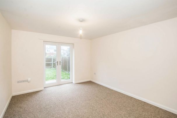 2 bedroom house to rent Warnford Place, Bournemouth, BH6 - Photo 1