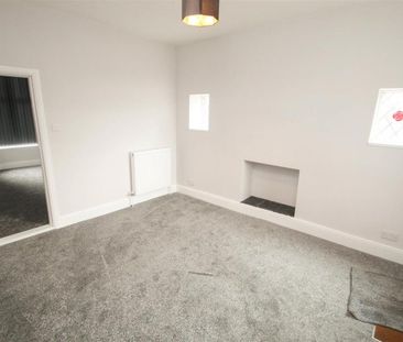 Blurton Road, Heron Cross, Stoke-on-Trent, ST4 - Photo 1