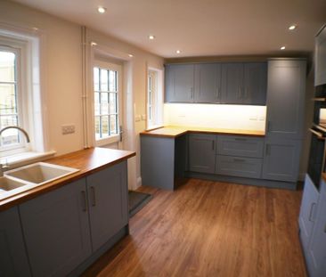 2 bedroom semi-detached house to rent - Photo 5