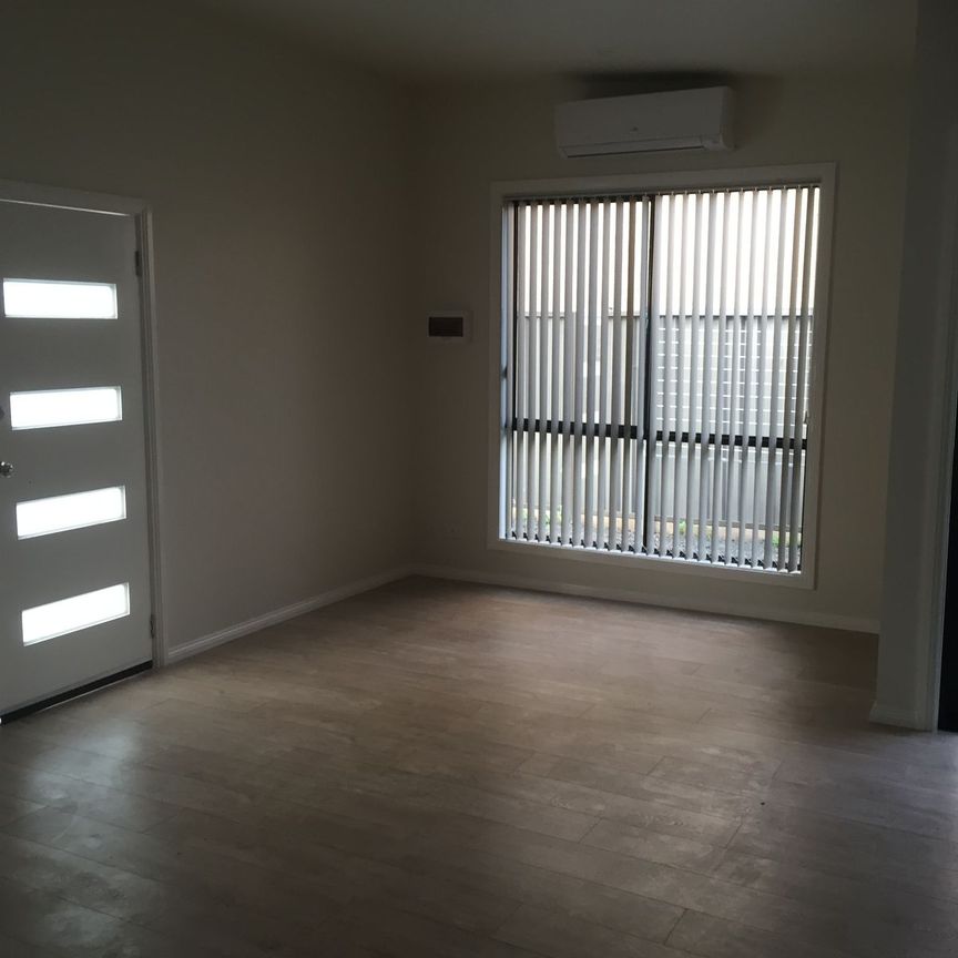 BRAND NEW 2 BEDROOM GRANNY FLAT - Photo 1