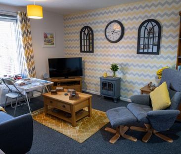 3 bedroom flat to rent - Photo 1
