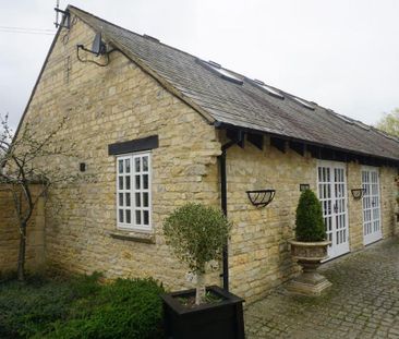 1 bedroom barn conversion to rent - Photo 1