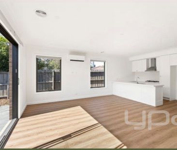 Spacious Family Home in Quiet Court Location - Photo 1