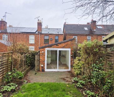 2 bedroom terraced house to rent - Photo 3