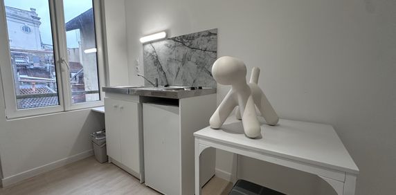 Location Appartement 1 pièce 12m² CLERMONT FERRAND 63000 - Photo 2