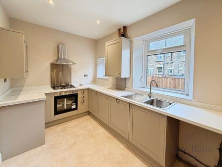 2 bedroom terraced house to rent - Photo 4